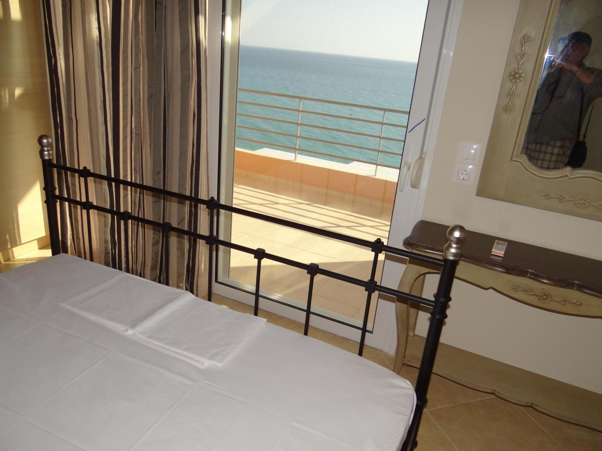 Aperanto House Paralia Loutsas חדר תמונה