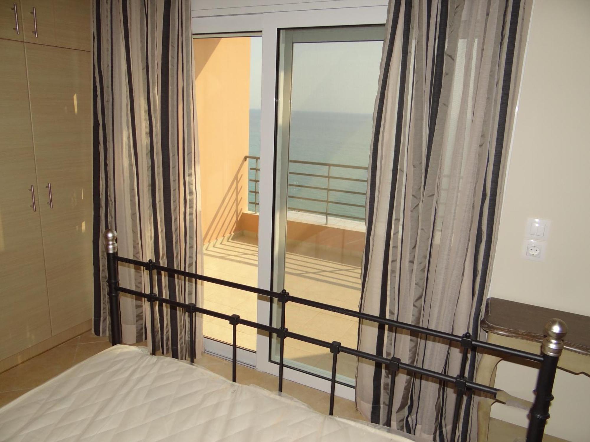Aperanto House Paralia Loutsas חדר תמונה