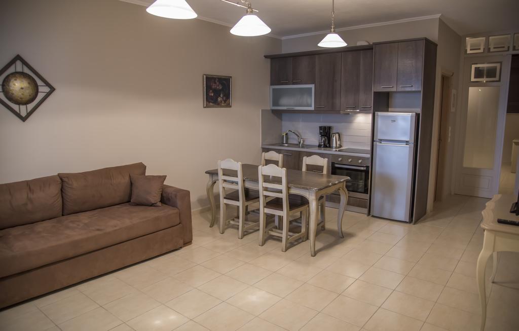 Aperanto House Paralia Loutsas מראה חיצוני תמונה